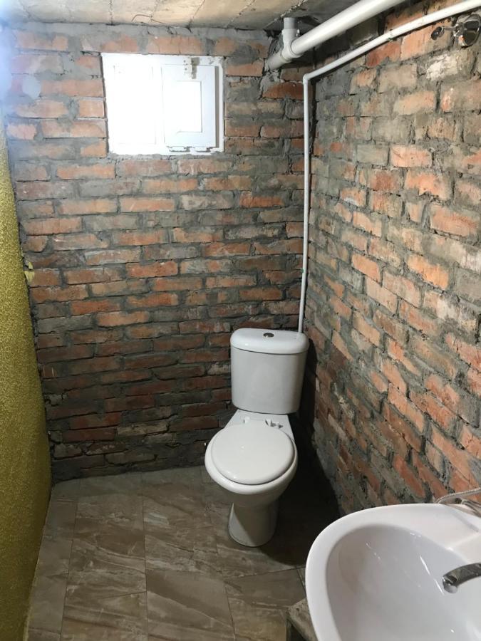 Marine'S Guest House Ananuri Ngoại thất bức ảnh